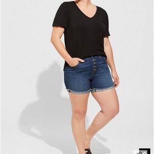 NWOT Torrid Jean Short